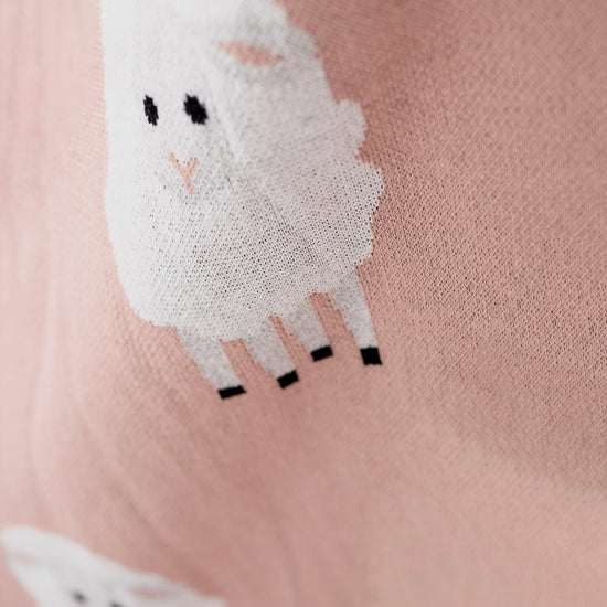 Couverture / Plaid - Tricoté Mouton Rose 04