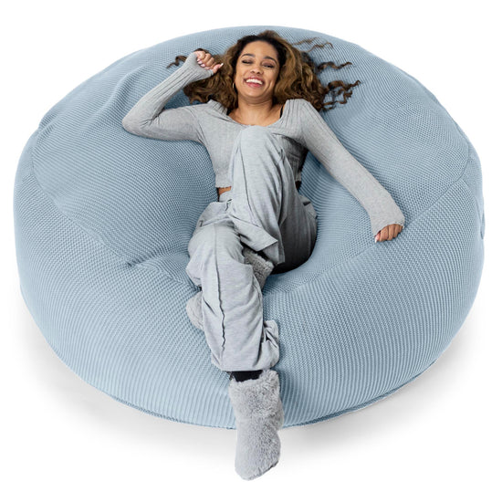 LOUNGE PUG -  Ellos Tricoté - Canapé Pouf Géant 'Grande Mammouth' - Pouf Canapé - Gros Pouf - Bleu Brumeux