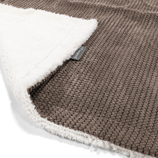 Plaid / Couverture Sherpa - Pompon Chocolat 02